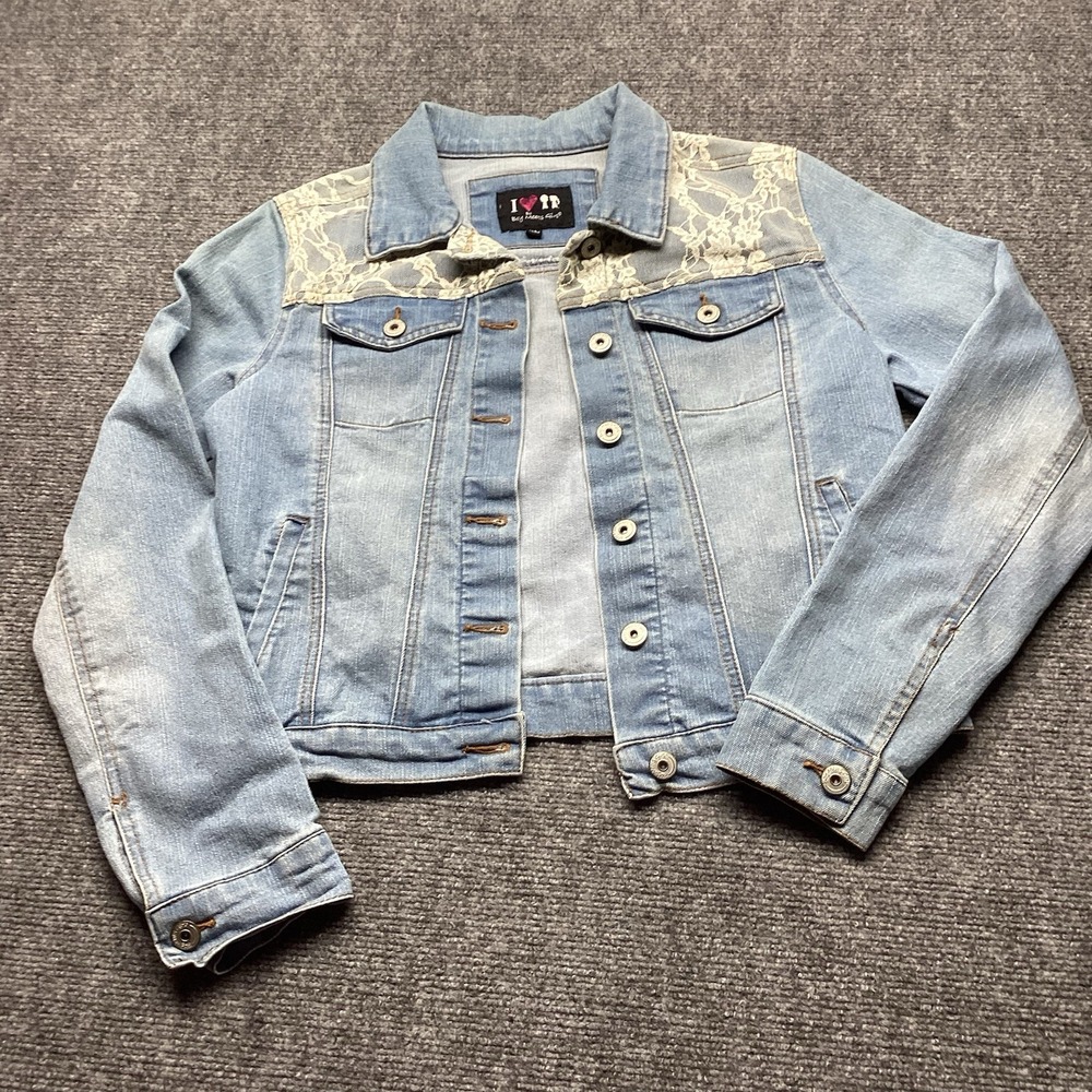 Boy Meets Girl Denim Jacket Womens Medium Light Wash Lace Accent Cropped Trucker